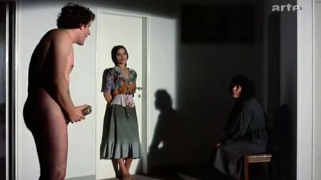 奥尔内拉·穆蒂在《最后的女人》中裸露