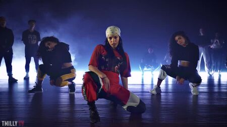 蒂娜谢（Tinashe）——《Throw a Fit》——乔乔·戈麦斯（Jojo Gomez）编舞