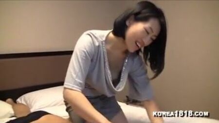 韩国女孩安摩按摩