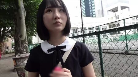 《性感咒语》——由良香奈