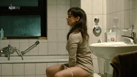 玛雅·舍内——《燃烧》 (2011)