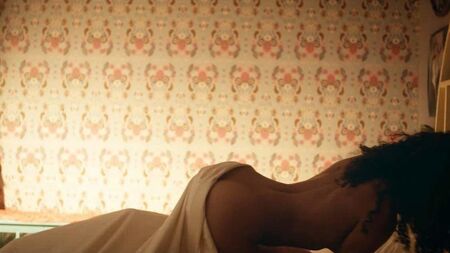 Logan Browning 在 ScandalPlanet.Com 上的裸体性爱场景