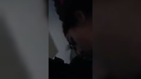 群交中的少女