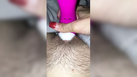 阴蒂吸吮振动器