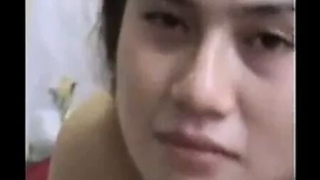 来自万隆的丰满阿姨在出租屋里做爱