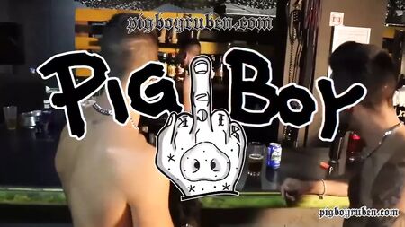 GayPorno 上的“Bar Pig”