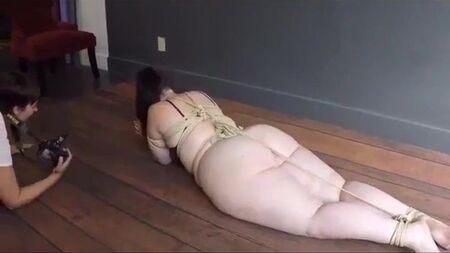 水晶·麦克布泰（Crystal McBootay）——这位性感尤物终于裸体出镜