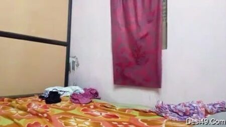 泰米尔老年夫妇发生性关系