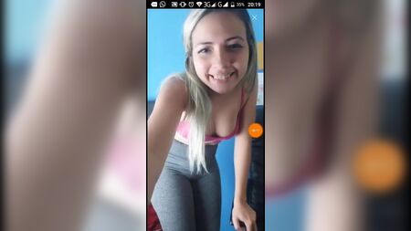 性感金发女郎