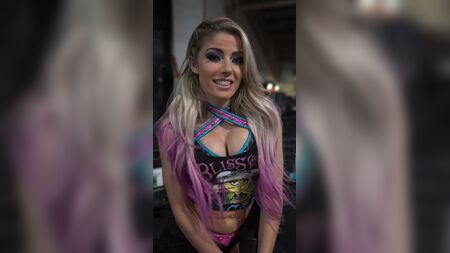 WWE - 亚历克萨·布利斯深V大秀事业线 02