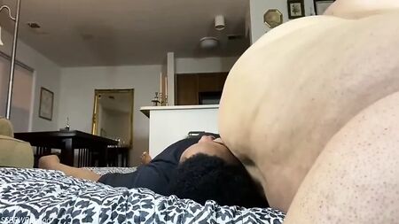 SSBBW 裸体坐脸