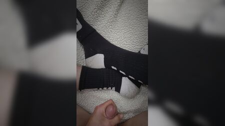 在耐克精英袜上射精