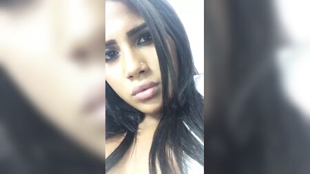 科伦坡汇丰银行女职员
