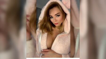 多娜泰拉的OnlyFans