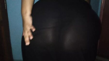 亲爱的，她一走，迪迪就立刻开始干她了——大屁股
