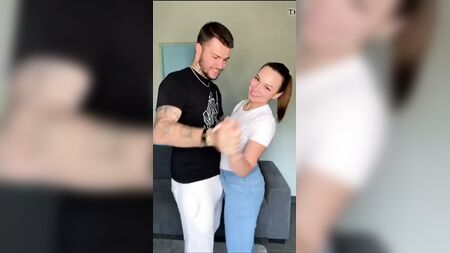 凯夫和塞莉站着后入式 TikTok