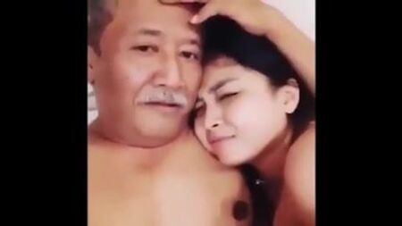 印尼版苏吉奥诺老爷爷丑闻