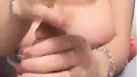 精彩的手交和性感故事