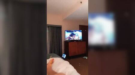 佐伊·伯格被狠狠地干了一顿