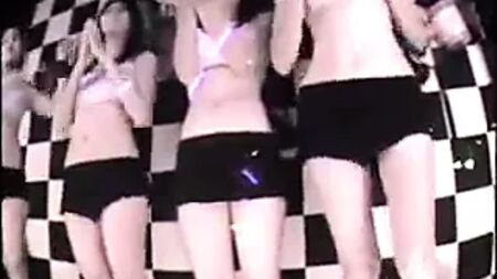 芭提雅的乒乓球女孩们