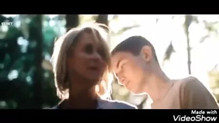 一个成熟女性与一个年轻男子的故事