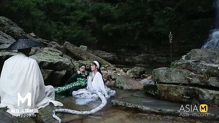 MAD-020 绿蛇与白蛇的性事
