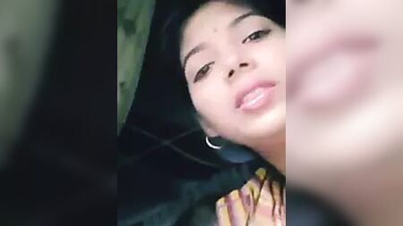 马瓦迪风情印度女孩，私处洁净，性感迷人