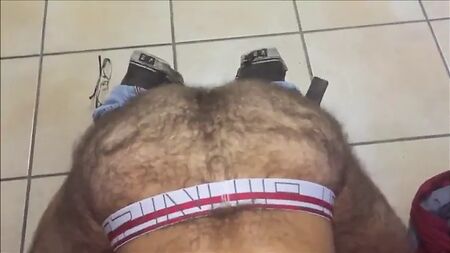 毛茸茸的屁股性交