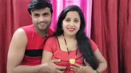 印地语音频《Chachi ki chut ka bhosada ban gaya》