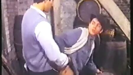 法国少年被年长男子操