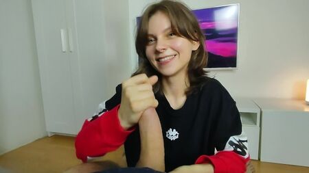 先生，我想把你的鸡巴放在你的嘴里！