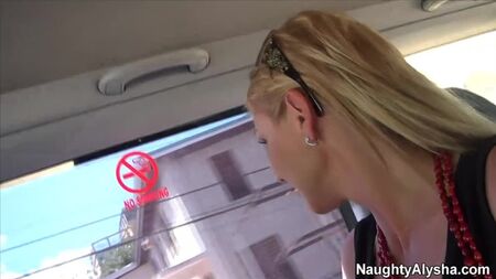Naughty Alysha - Saying High From Jamaica (熟女, MILF, BBW, mums - 与熟女拍色情片)