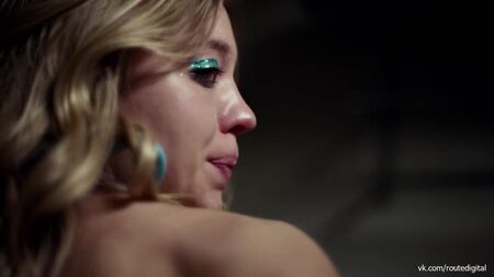 Sydney Sweeney、Alexa Demie、Barbie Ferreira 等裸体 - Euphoria (2019) s1e5 高清 1080p 在线观看