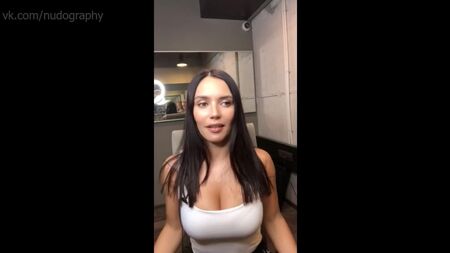 Olga Seriabkina - Instagram 直播（2018 年 9 月）裸体？性感