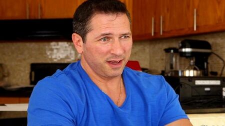 Veronika Avluv男子他妈的两个树干