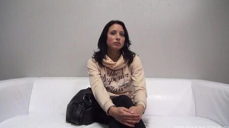 捷克色情铸造女同性恋者