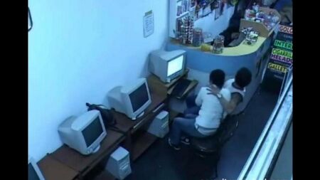 网络摄像头在Internet Cafe中