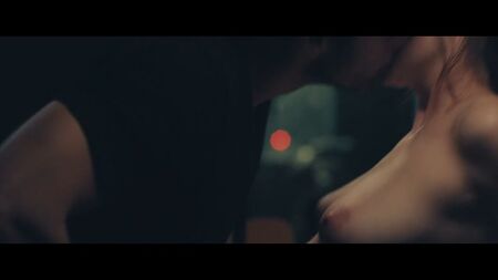 谢琳·伍德利裸戏 - 《终点，起点》（2019）高清1080p在线观看