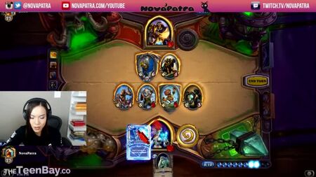 诺瓦帕特拉忘了自己的Twitch直播正在进行，于是自慰起来