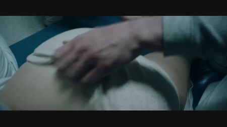 海伦娜·博纳姆·卡特裸戏——《55级台阶》（2017）高清1080p在线观看 / 海伦娜·博纳姆·卡特——《55级台阶》