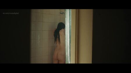 莫菲德·克拉克等主演《裸体》——《圣莫德》（2019）HD 1080p 在线观看 / 莫菲德·克拉克——救世主