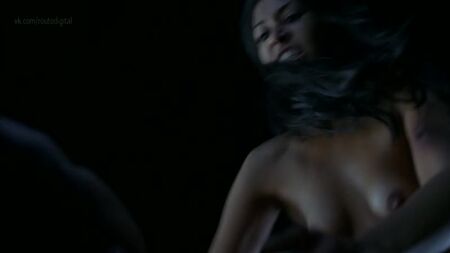 贾尼娜·加万卡尔裸戏 - 《真爱如血》第5季第9-11集 (2012) HD 1080p 在线观看 / 贾尼娜·加万卡尔 - 《真爱如血》