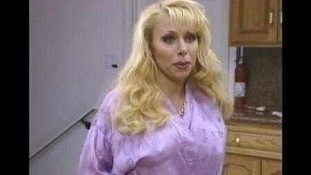 幸福有一个堕落的情人