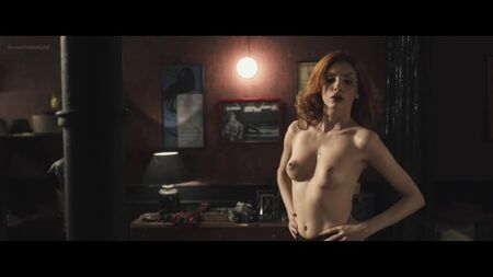 伊莱尼亚·帕斯托雷利 裸体 - 《只剩犯罪》（2019）HD 1080p 在线观看 / Иления Пасторелли - Однажды в Риме