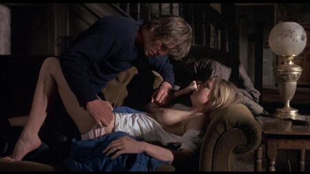 苏珊·乔治裸戏 - 《草狗》（1971）高清1080p