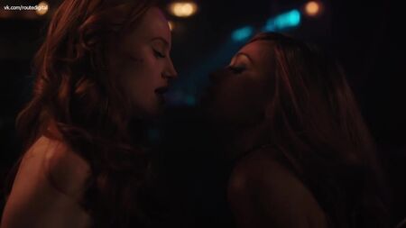瓦妮莎·摩根、玛德琳·佩奇——《河谷镇》（2019）第3季第15集 HD 1080p 裸露？性感！ / 瓦妮莎·摩根、玛德琳·佩奇——《河谷镇》