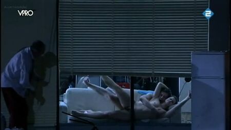 埃莉丝·沙普《裸体》——驯服悍妇（2009）HD 720p 在线观看