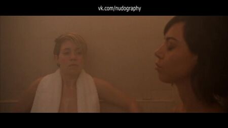 艾丽丝·韦特伦德（Alice Wetterlund）在电影《迈克和戴夫找伴》（Mike and Dave Need Wedding Dates，2016年，杰克·齐曼斯基执导）中