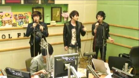 120514 EXO-K 做客 89.1 KBS Cool FM 洪真京节目 [完整版]