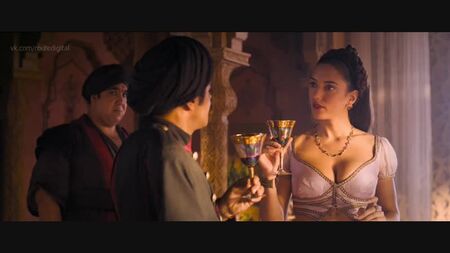 《Vanessa Guide - Alad'2 (2018)》高清1080p 裸露？性感！在线观看